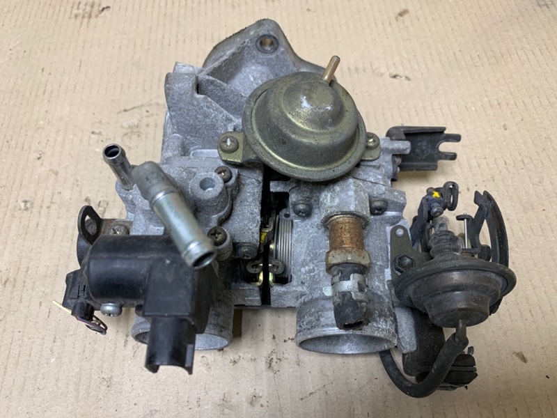 Запчасть дроссельная заслонка TOYOTA HIGHLANDER 01-07 2002 Внедорожник 3.0 1MZFE 22210-20180 Б/У Дроссельная заслонка TOYOTA HIGHLANDER 01-07 2002 Внедорожник 3.0 1MZFE 22210-20180 Б/У