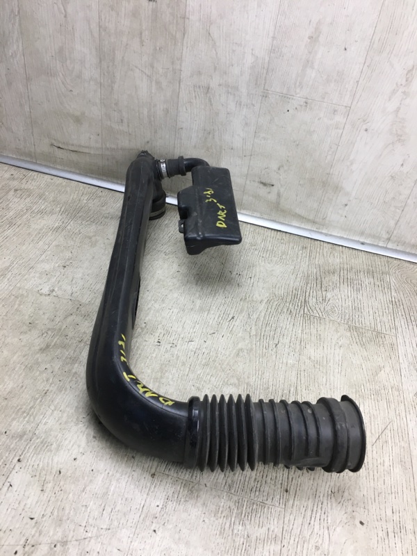 Патрубок воздушного фильтра DODGE DART 12-16 PF 2.4 ED6