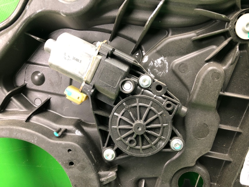 Стеклоподъемник задний правый SONATA YF 10-14 2014 YF 2.0 G4KH