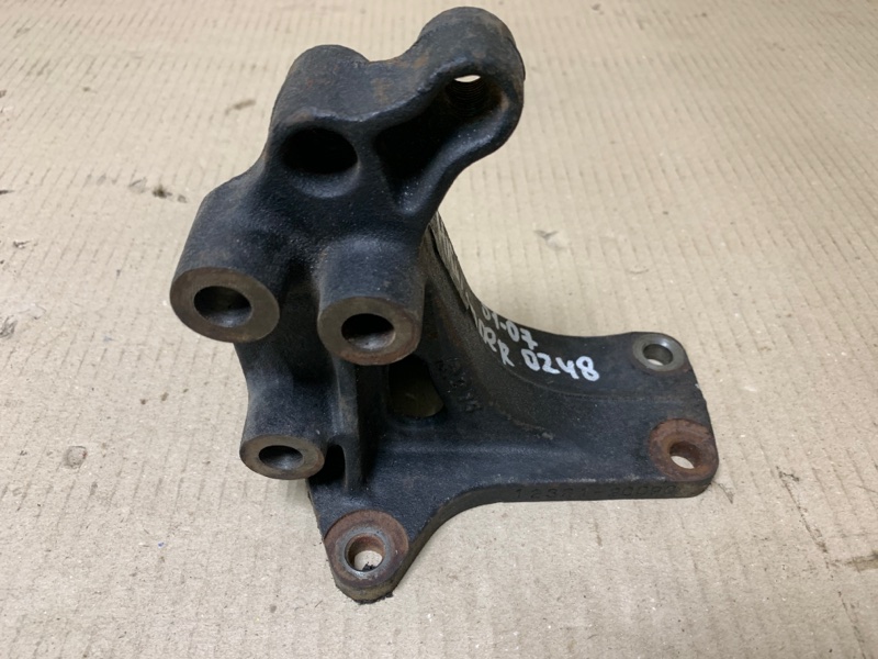 Запчасть кронштейн двигателя задний TOYOTA HIGHLANDER 01-07 2002 Внедорожник 3.0 1MZFE 12321-20090 Б/У Кронштейн двигателя задний TOYOTA HIGHLANDER 01-07 2002 Внедорожник 3.0 1MZFE 12321-20090 Б/У