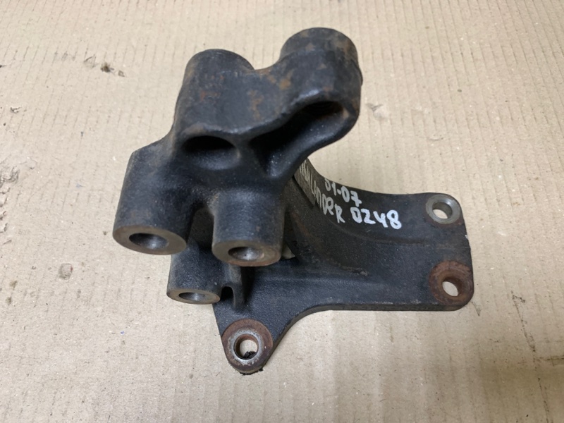 Кронштейн двигателя задний HIGHLANDER 01-07 2002 Внедорожник 3.0 1MZFE Кронштейн двигателя задний HIGHLANDER 01-07 2002 Внедорожник 3.0 1MZFE