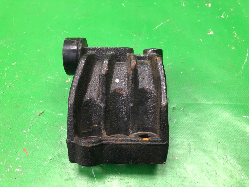 Кронштейн двигателя HYUNDAI SONATA YF 10-14 2014 YF 2.0 G4KH 21820-2T100 Б/У