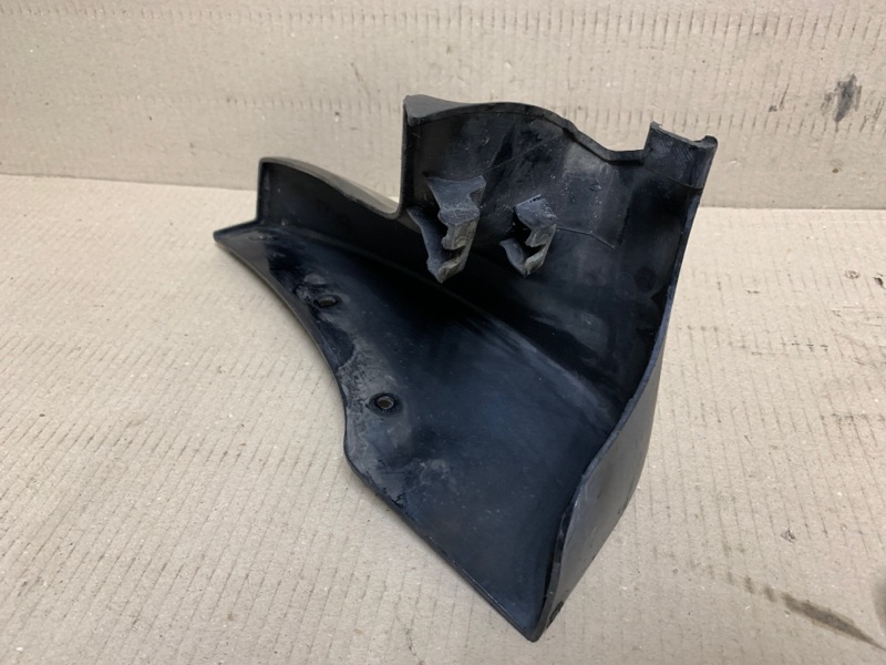 Брызговик передний правый HIGHLANDER 01-07 2002 Внедорожник 3.0 1MZFE