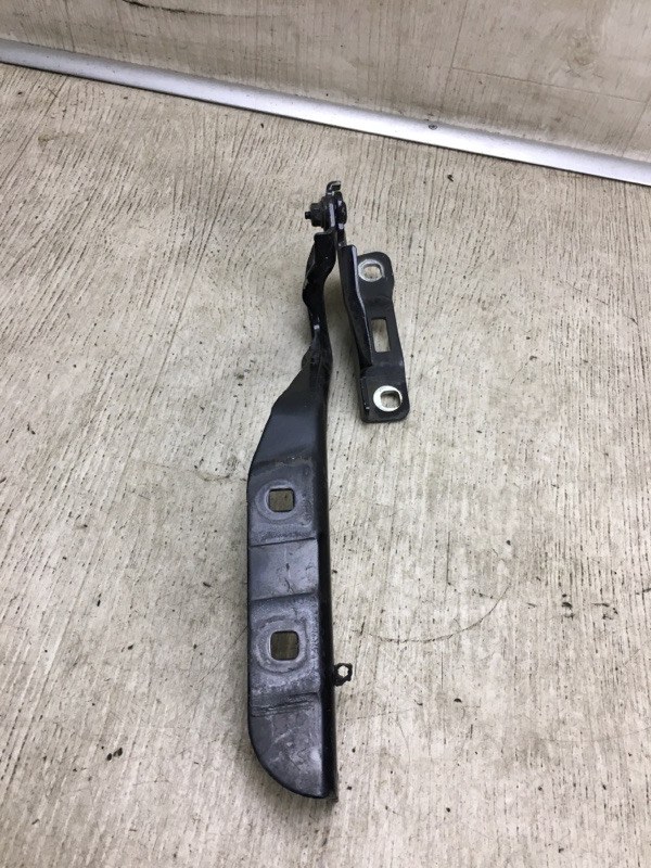 Петля капота левая DODGE DART 12-16 PF 2.4 ED6 Петля капота левая DODGE DART 12-16 PF 2.4 ED6