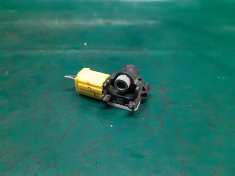 Датчик удара задний правый MITSUBISHI ASX / OUTLANDER SPORT 10-21 2012 Внедорожник 2.0 8651A166 Б/У