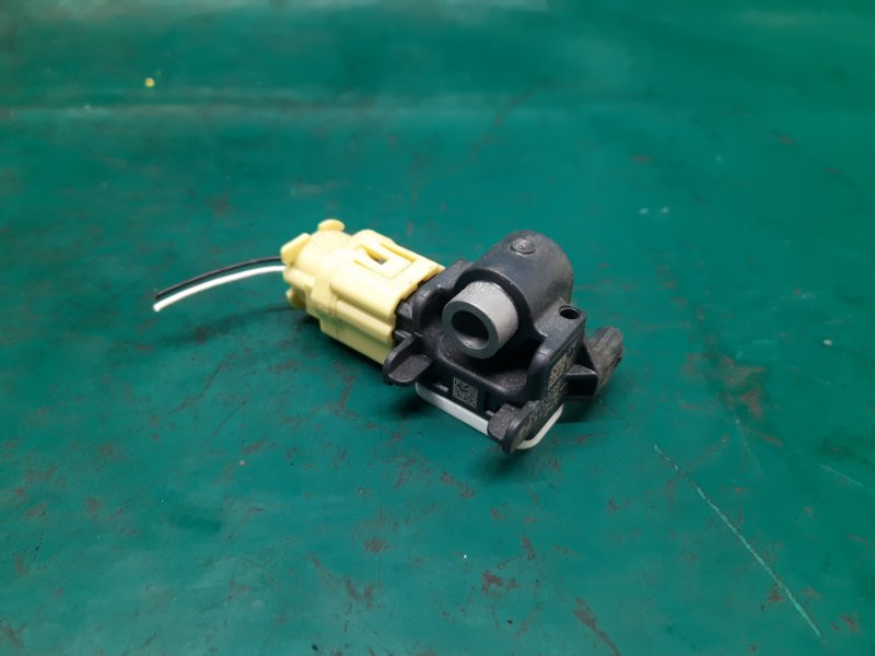 Датчик удара задний левый INFINITI QX60/JX35 12-20 2017 Внедорожник 3.5 VQ35DD 98830-3JA0A Б/У