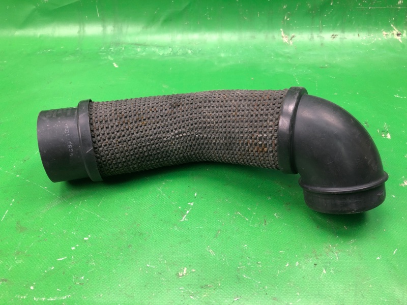 Патрубок воздушного фильтра KIA FORTE/CERATO TD 08-13 2010 TD 2.0 G4KD 282111M400 Б/У