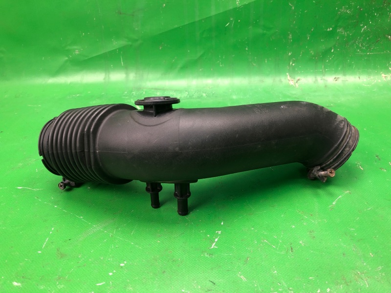 Патрубок воздушного фильтра KIA FORTE/CERATO TD 08-13 2010 TD 2.0 G4KD 28130-1M500 Б/У