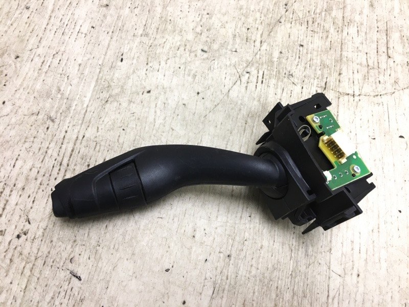 Подрулевой переключатель правый FORD FOCUS 10-18 CB8 2.0 XQDA