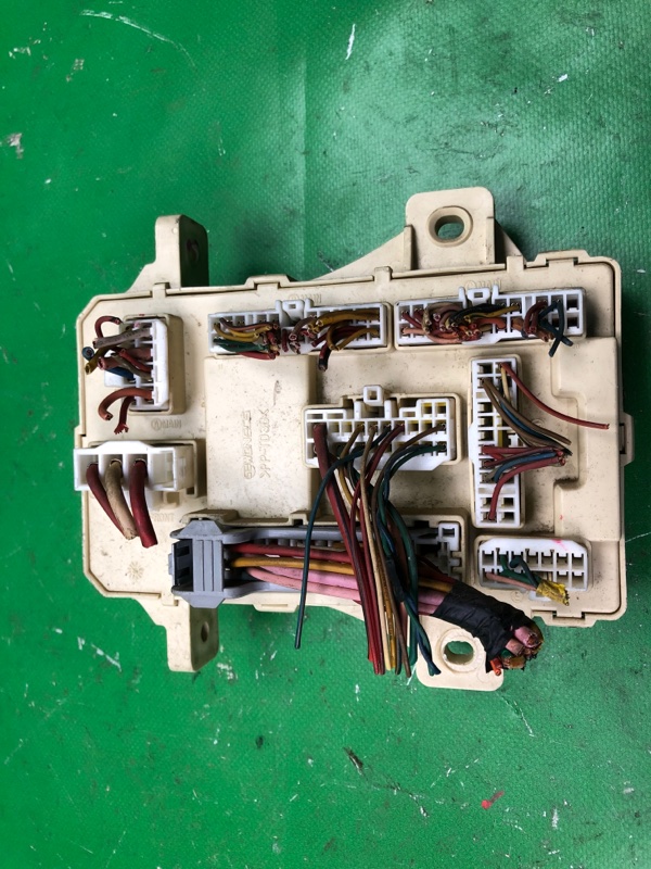 Блок предохранителей салон KIA FORTE/CERATO TD 08-13 TD 2.0 G4KD