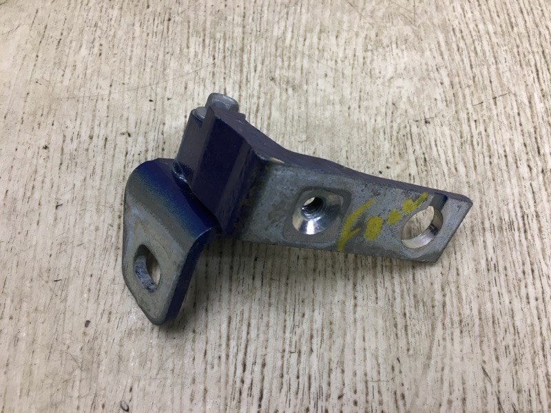 Петля двери верхняя задняя правая FOCUS 10-18 2017 CB8 2.0 XQDA