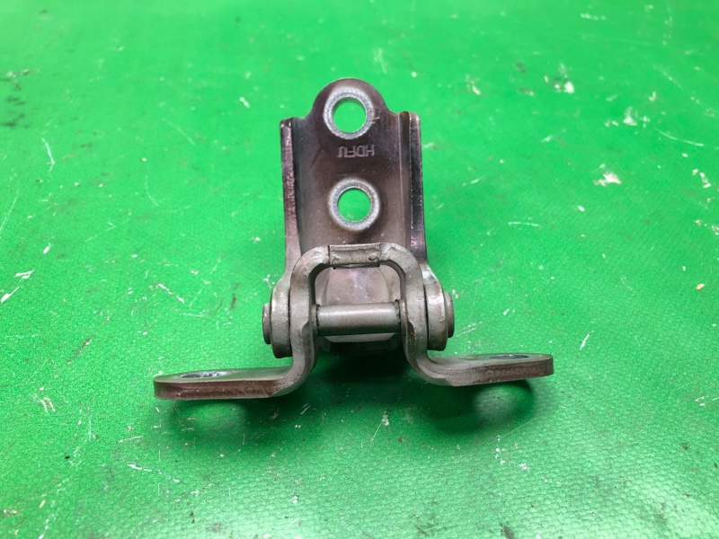 Запчасть петля двери верхняя передняя левая KIA FORTE/CERATO TD 08-13 2010 TD 2.0 G4KD 79310-2E000 Б/У Петля двери верхняя передняя левая KIA FORTE/CERATO TD 08-13 2010 TD 2.0 G4KD 79310-2E000 Б/У