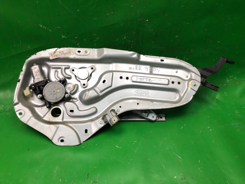 Стеклоподъемник задний правый KIA FORTE/CERATO TD 08-13 2010 TD 2.0 G4KD 834021M010 Б/У