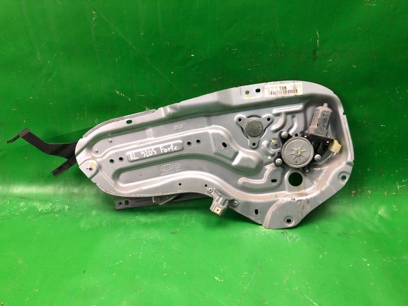 Стеклоподъемник задний левый KIA FORTE/CERATO TD 08-13 2010 TD 2.0 G4KD 834011M010 Б/У