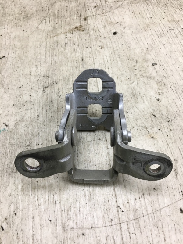 Петля двери верхняя передняя левая JOURNEY 08-20 2011 JC 3.6 ERB