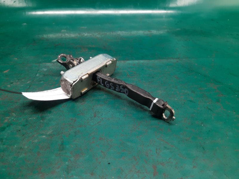 Ограничитель двери передний левый LEXUS GS350 GS300 05-11 2009 Седан 3.5 68620-30100 Б/У