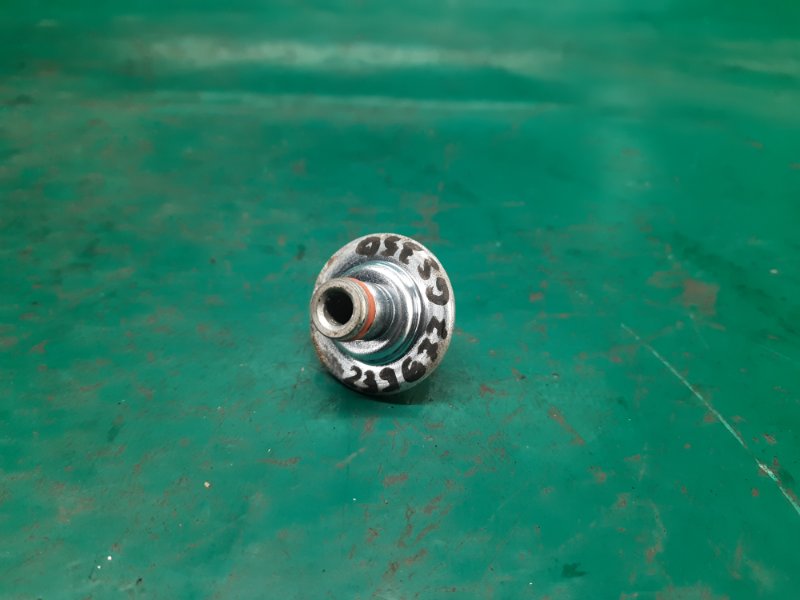 Клапан давления топлива LEXUS GS350 GS300 05-11 2009 Седан 3.5 Б/У