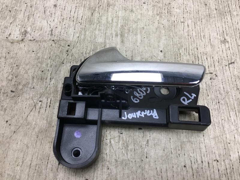 Ручка двери внутренняя задняя левая DODGE JOURNEY 08-20 2011 JC 3.6 ERB 68103387AA Б/У
