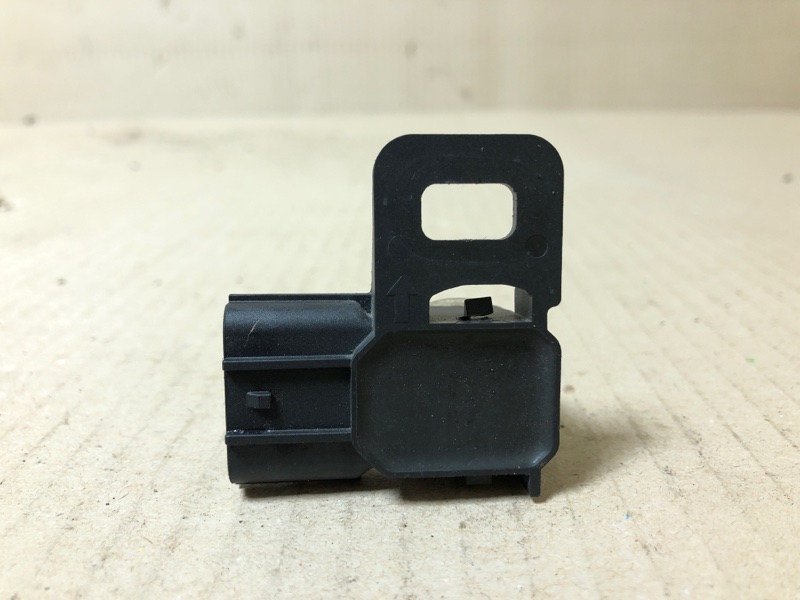 Датчик парктроника задний RDX 19- 2019 Внедорожник 2.0 Датчик парктроника задний RDX 19- 2019 Внедорожник 2.0