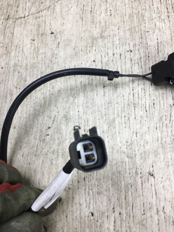 Кнопка открывания багажника наружная JOURNEY 08-20 2011 JC 3.6 ERB Кнопка открывания багажника наружная JOURNEY 08-20 2011 JC 3.6 ERB