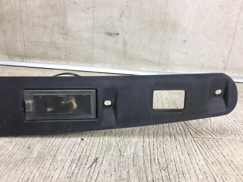 Панель подсветки номера задний DODGE JOURNEY 08-20 JC 3.6 ERB Панель подсветки номера задний DODGE JOURNEY 08-20 JC 3.6 ERB