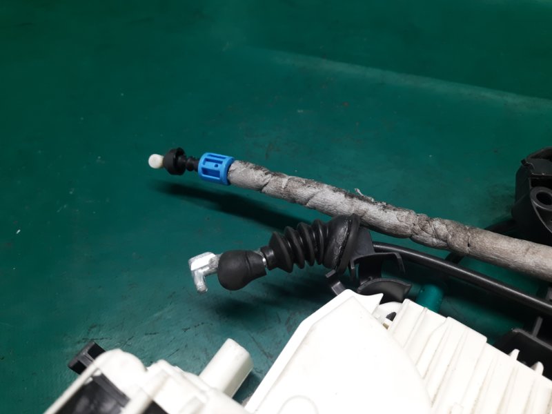 Замок двери передний правый QX30 16-20 2019 Внедорожник 2.0 20PET