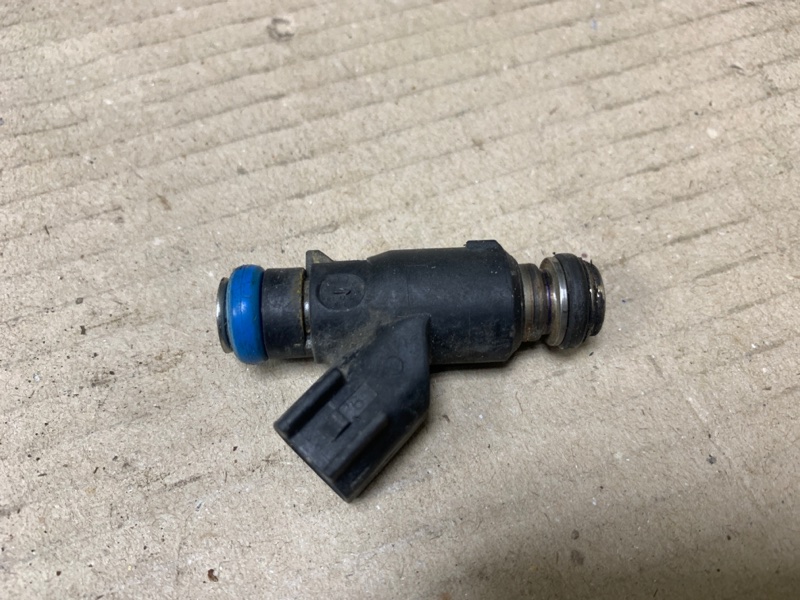 Запчасть форсунка топливная HYUNDAI SONATA NF 04-10 2006 Седан 3.3 G6DB 35310-3C000 Б/У Форсунка топливная HYUNDAI SONATA NF 04-10 2006 Седан 3.3 G6DB 35310-3C000 Б/У