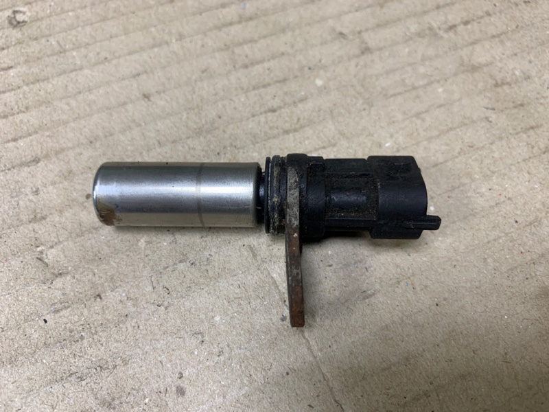 Датчик положения коленвала HYUNDAI SONATA NF 04-10 2006 Седан 3.3 G6DB 39310-3C100 Б/У