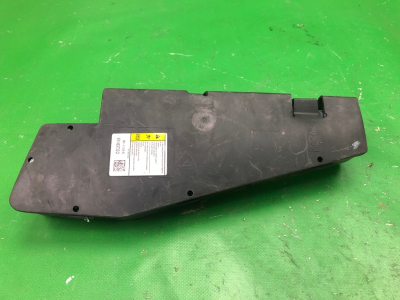 Запчасть подушка безопасности в сиденье правая FORD FOCUS 10-18 2014 BK 2.0 XQDA DM5Z-54611D10-D Б/У Подушка безопасности в сиденье правая FORD FOCUS 10-18 2014 BK 2.0 XQDA DM5Z-54611D10-D Б/У