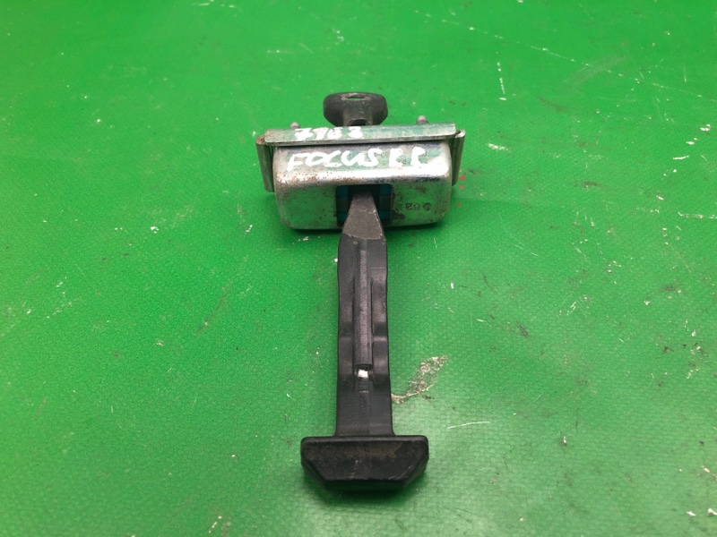 Ограничитель двери задний FORD FOCUS 10-18 2014 BK 2.0 XQDA CP9Z-5827204-A Б/У