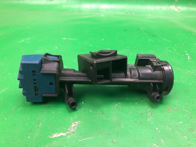 Замок зажигания FORD FOCUS 10-18 2014 BK 2.0 XQDA BV6N-3F642 Б/У