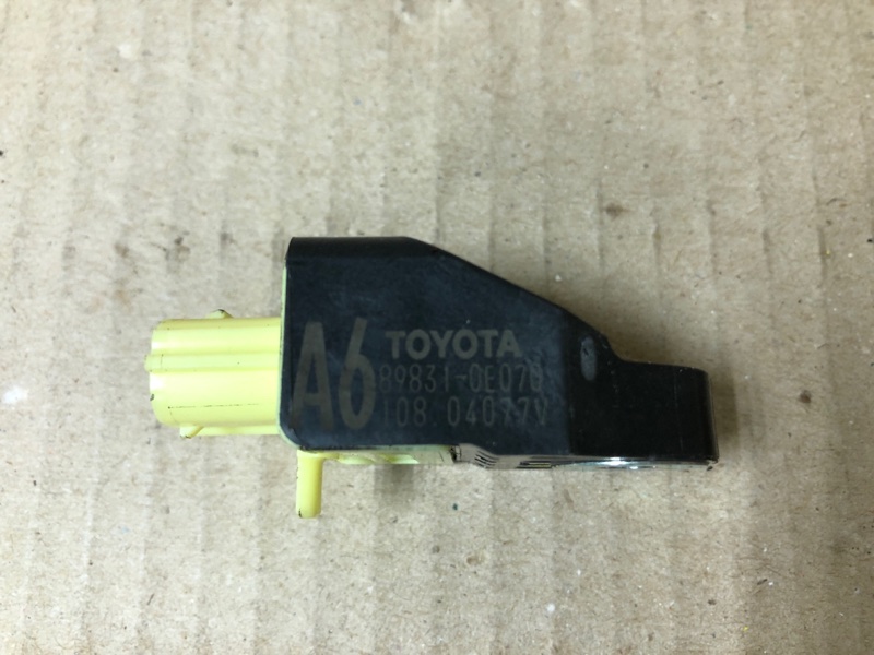 Датчик удара передний левый VENZA 09-16 2011 Внедорожник 3.5 2GR-FE