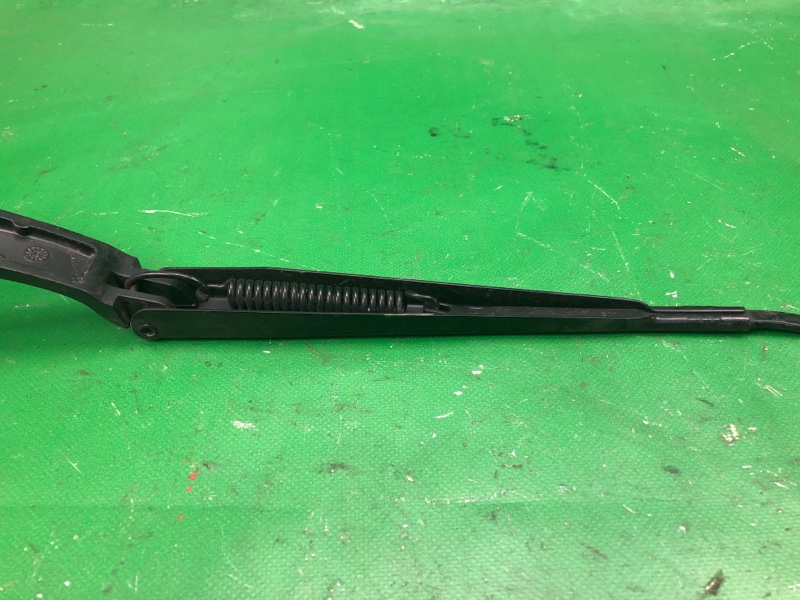 Поводок стеклоочистителя передний левый FOCUS 10-18 2014 BK 2.0 XQDA