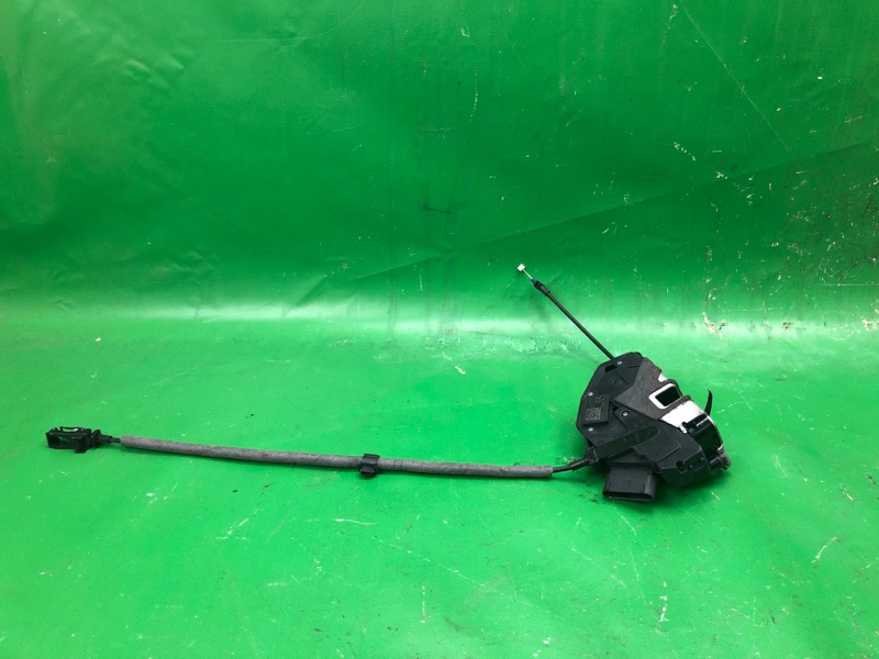 Замок двери передний правый FORD FOCUS 10-18 2014 BK 2.0 XQDA CM5Z-54219A64-F Б/У