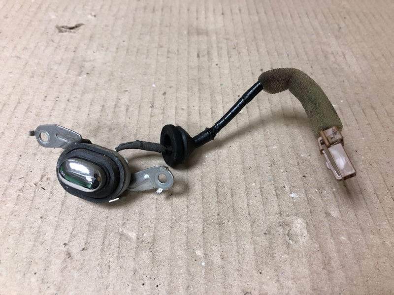 Кнопка открывания багажника наружная INFINITI FX/QX70 S51 08-17 2016 Внедорожник 3.7 VQ37VHR 25210-1CA0A Б/У