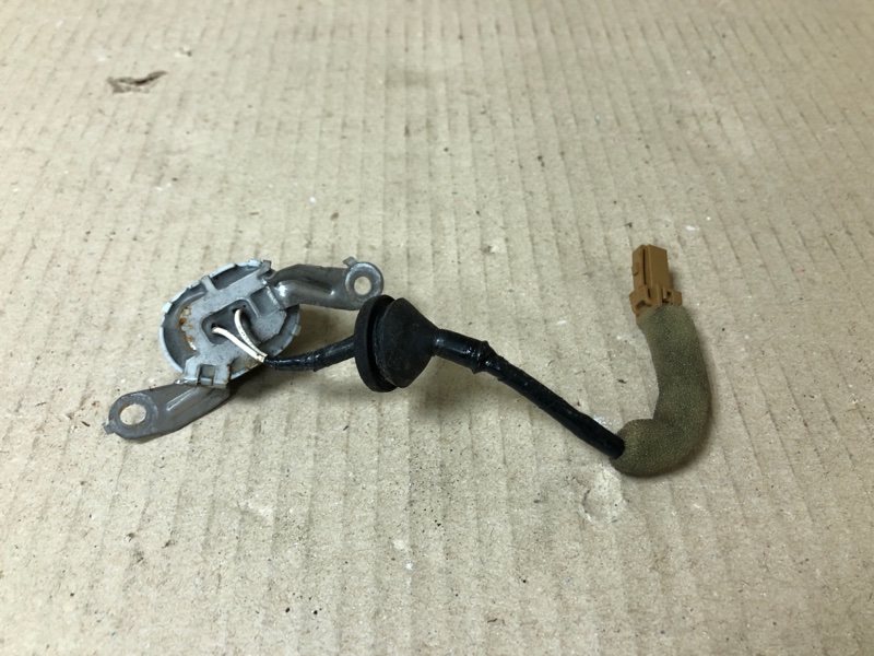 Кнопка открывания багажника наружная FX/QX70 S51 08-17 2016 Внедорожник 3.7 VQ37VHR