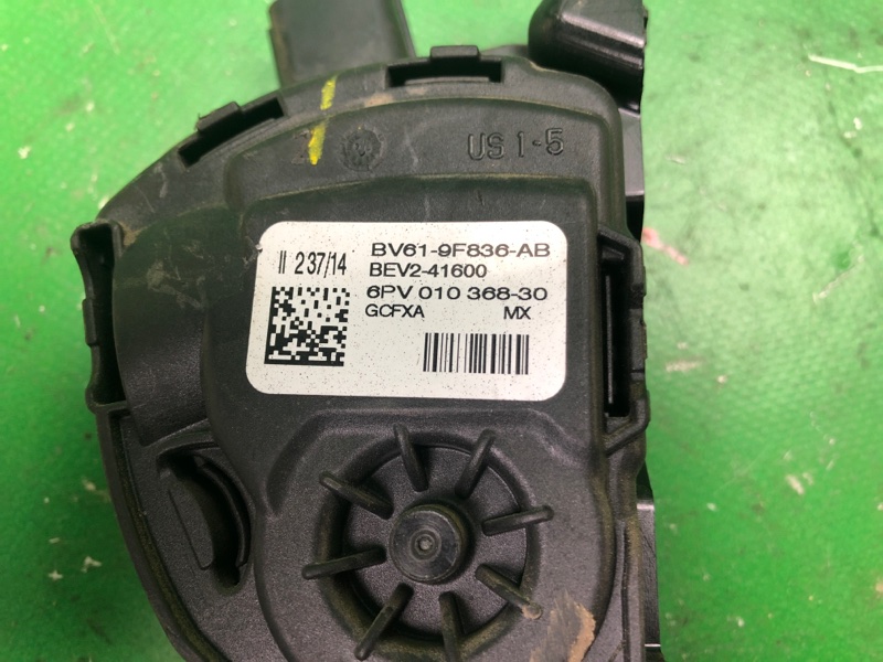 Педаль газа FOCUS 10-18 2014 BK 2.0 XQDA