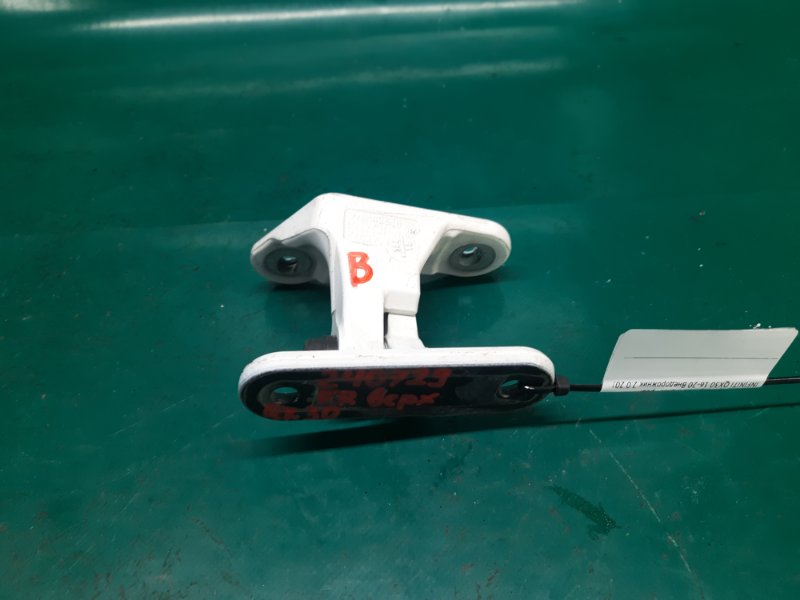 Петля двери верхняя передняя правая INFINITI QX30 16-20 Внедорожник 2.0 20PET Петля двери верхняя передняя правая INFINITI QX30 16-20 Внедорожник 2.0 20PET