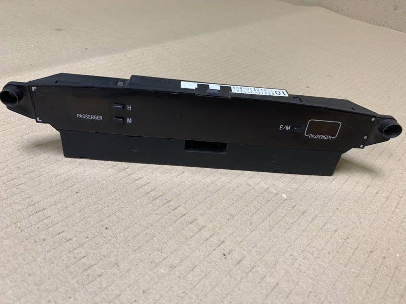 Часы TOYOTA CAMRY 30 02-06 2004 Седан 2.4 2AZFE 83910-33120 Б/У