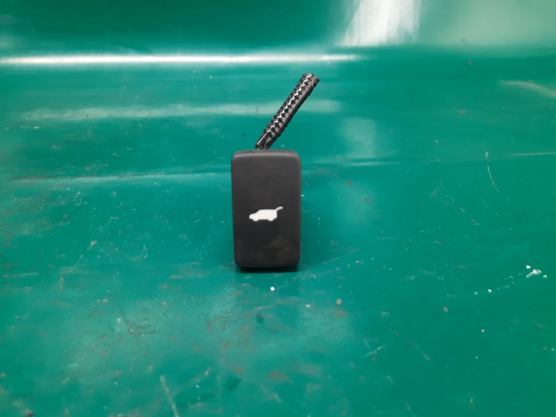 Запчасть кнопка закрывания крышки багажника ACURA RDX 12-19 2013 Внедорожник 3.5 J35Z2 35370-TX4-003 Б/У Кнопка закрывания крышки багажника ACURA RDX 12-19 2013 Внедорожник 3.5 J35Z2 35370-TX4-003 Б/У