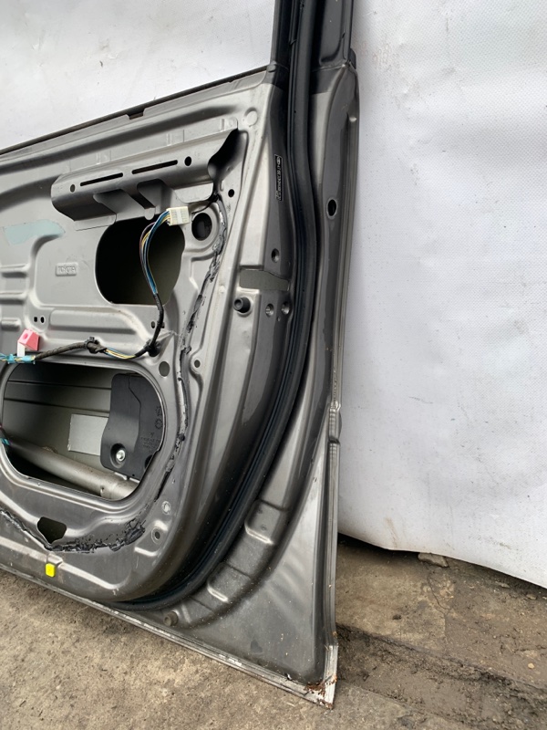 Дверь передняя правая CAMRY 30 02-06 2004 Седан 2.4 2AZFE Дверь передняя правая CAMRY 30 02-06 2004 Седан 2.4 2AZFE