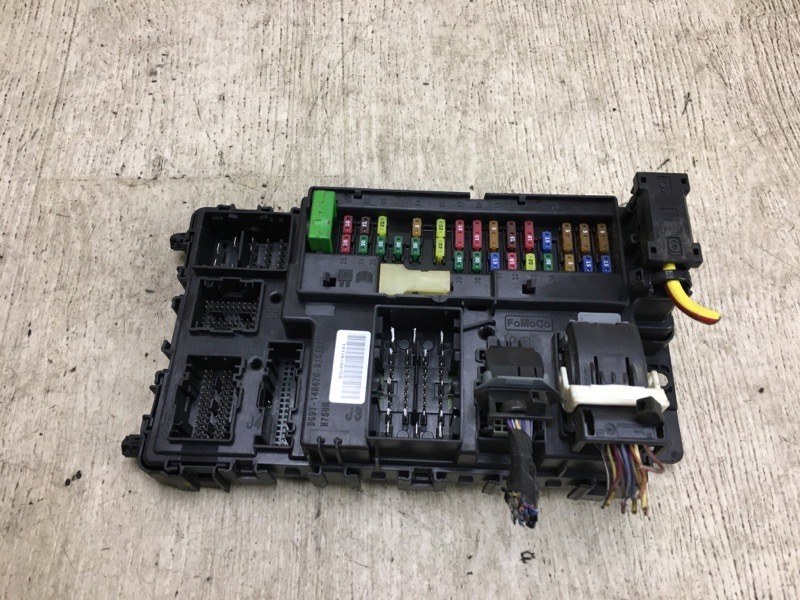 Блок предохранителей моторный отсек FUSION 14- 2013 CD4 C25HDEX Блок предохранителей моторный отсек FUSION 14- 2013 CD4 C25HDEX