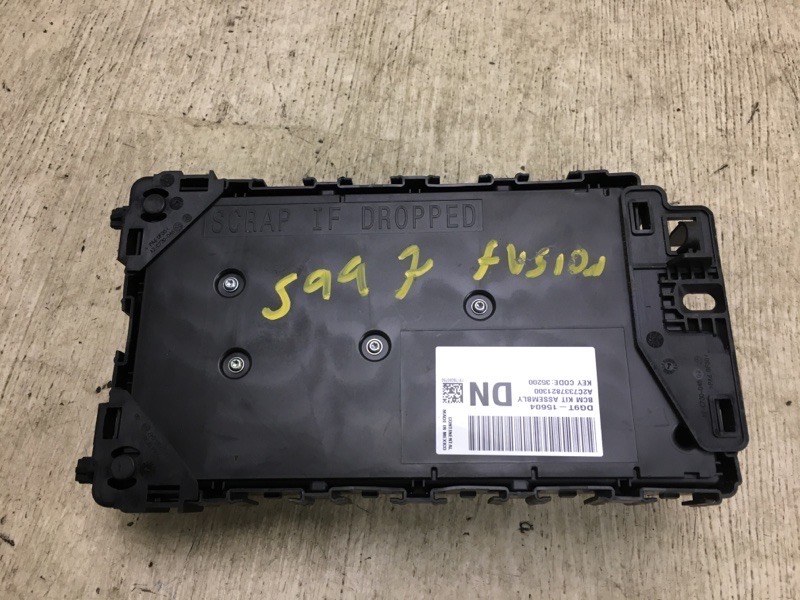 Блок предохранителей моторный отсек FORD FUSION 14- CD4 C25HDEX Блок предохранителей моторный отсек FORD FUSION 14- CD4 C25HDEX