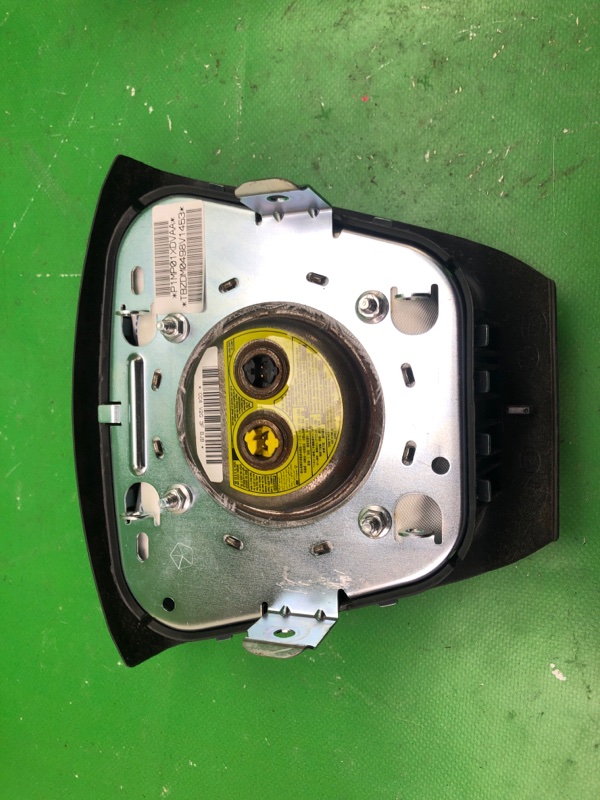 Подушка безопасности в руль DODGE JOURNEY 08-20 JC 3.5 EGF