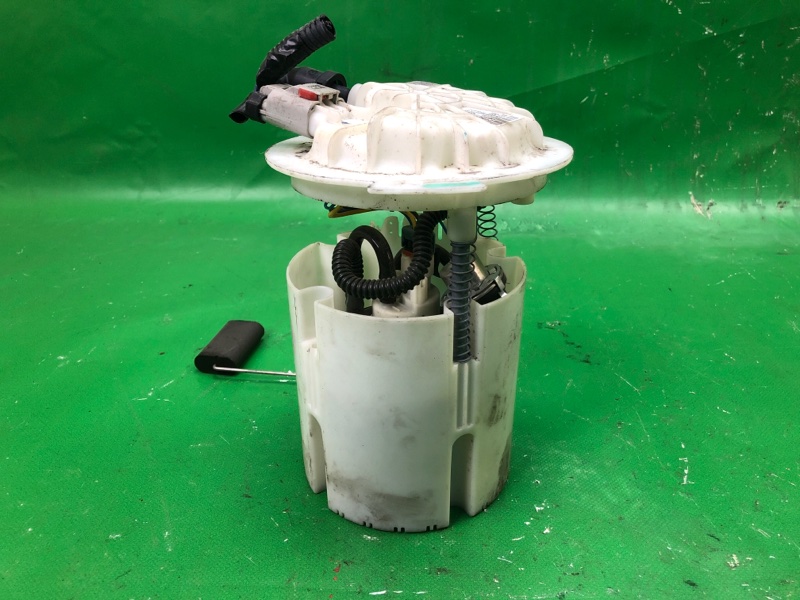 Запчасть топливный насос DODGE JOURNEY 08-20 2008 JC 3.5 EGF 68039210AA Б/У Топливный насос DODGE JOURNEY 08-20 2008 JC 3.5 EGF 68039210AA Б/У