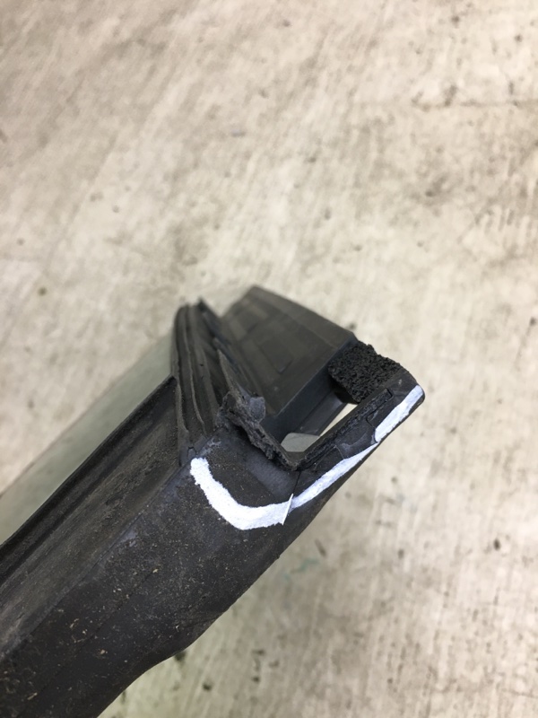 Стекло двери глухое переднее левое FUSION 14- 2013 CD4 C25HDEX Стекло двери глухое переднее левое FUSION 14- 2013 CD4 C25HDEX