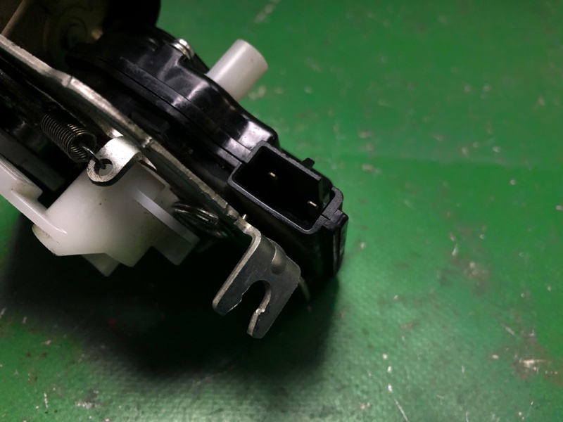 Замок крышки багажника JOURNEY 08-20 2008 JC 3.5 EGF Замок крышки багажника JOURNEY 08-20 2008 JC 3.5 EGF