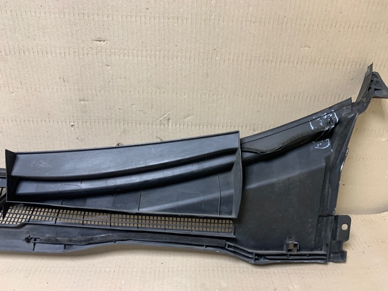 Пластик под лобовое стекло / Жабо CAMRY 30 02-06 2004 Седан 2.4 2AZFE