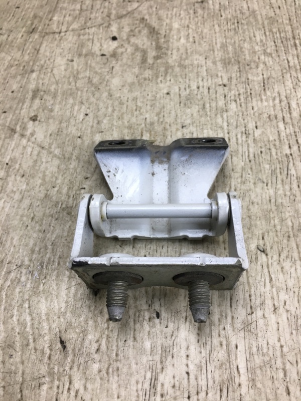 Петля крышки багажника задняя левая SUBARU TRIBECA B9 05-07