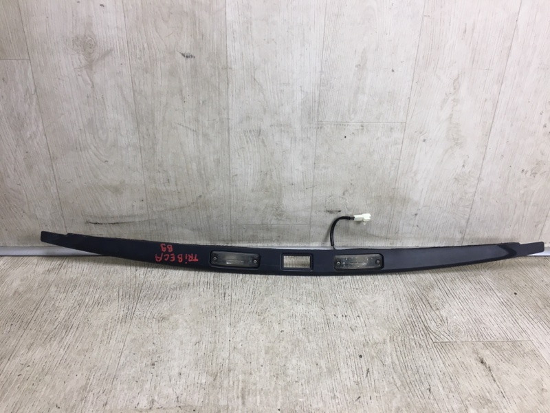 Панель подсветки номера задний SUBARU TRIBECA B9 05-07 84301XA00A Б/У